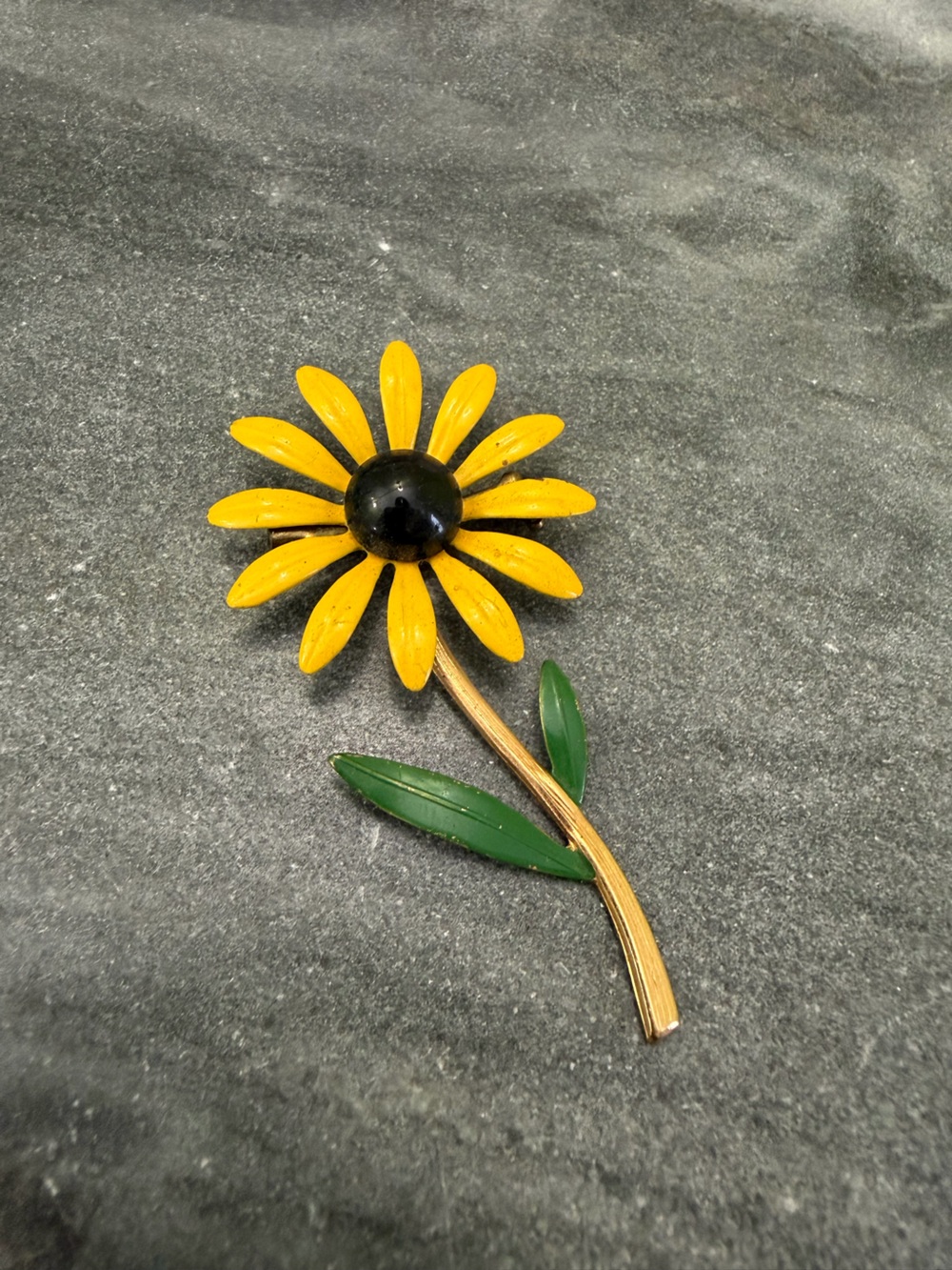 Vintage Sunflower Yellow Flower Enamel Brooch - Picture 4 of 7